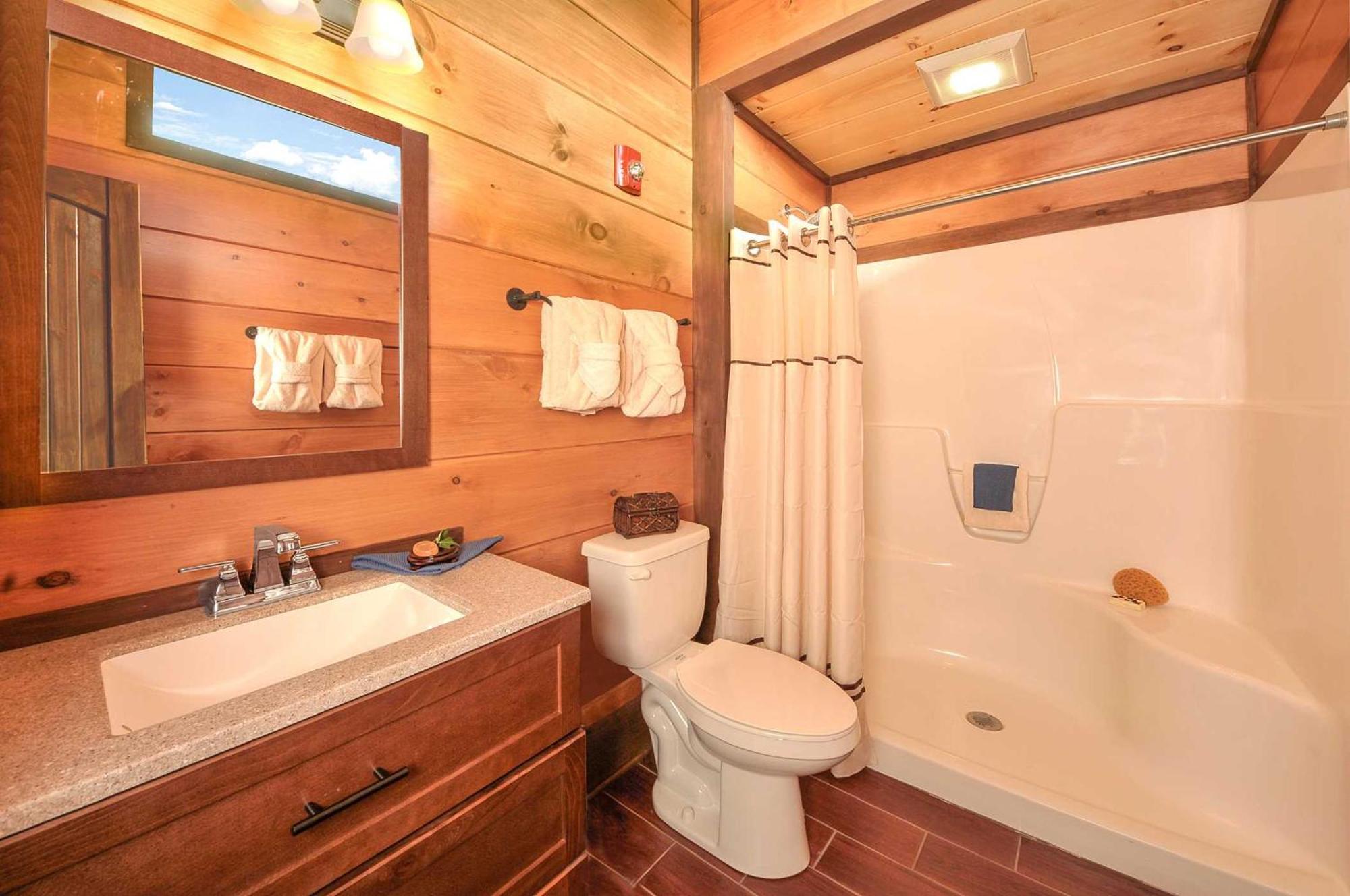 Skyview Mansion:13Bdrm, 17Bath, Sleeps 70, Indoor Pool, Amazing Views Villa Pigeon Forge Dış mekan fotoğraf