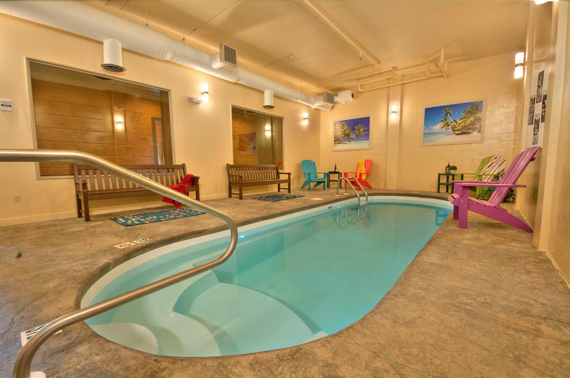 Skyview Mansion:13Bdrm, 17Bath, Sleeps 70, Indoor Pool, Amazing Views Villa Pigeon Forge Dış mekan fotoğraf