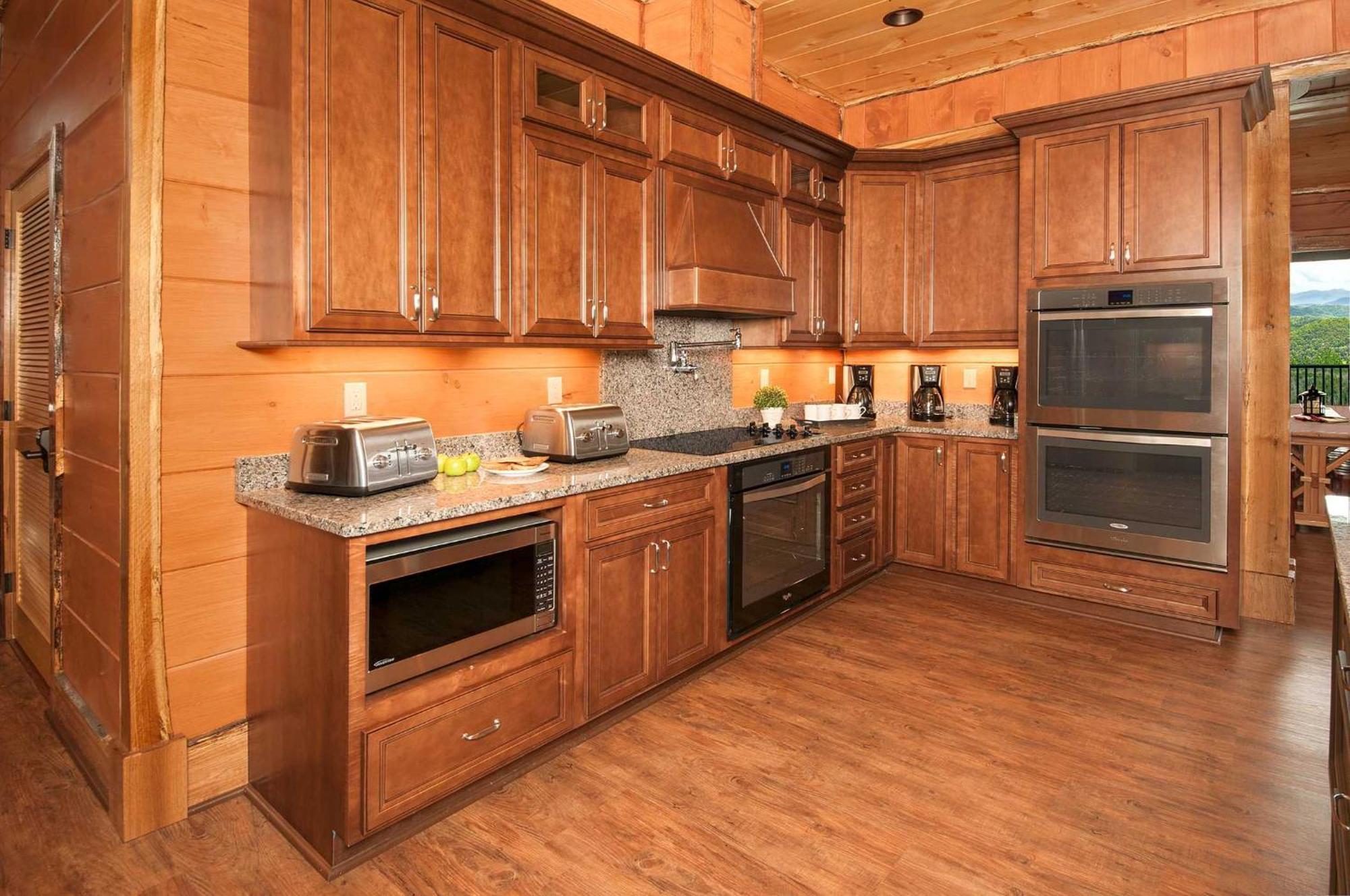 Skyview Mansion:13Bdrm, 17Bath, Sleeps 70, Indoor Pool, Amazing Views Villa Pigeon Forge Dış mekan fotoğraf
